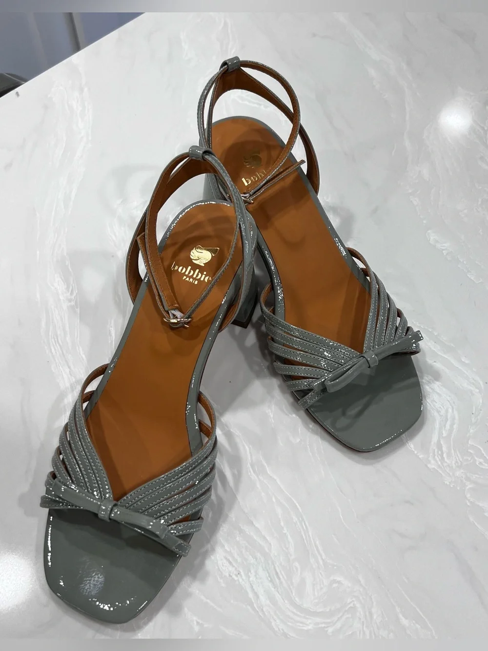 Bobbies paris heeled